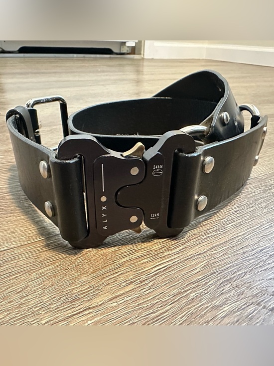 1017 ALYX 9SM Accessories - Alyx Black Leather Belt Sz M